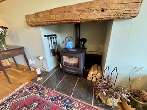 Lounge Fire- click for photo gallery